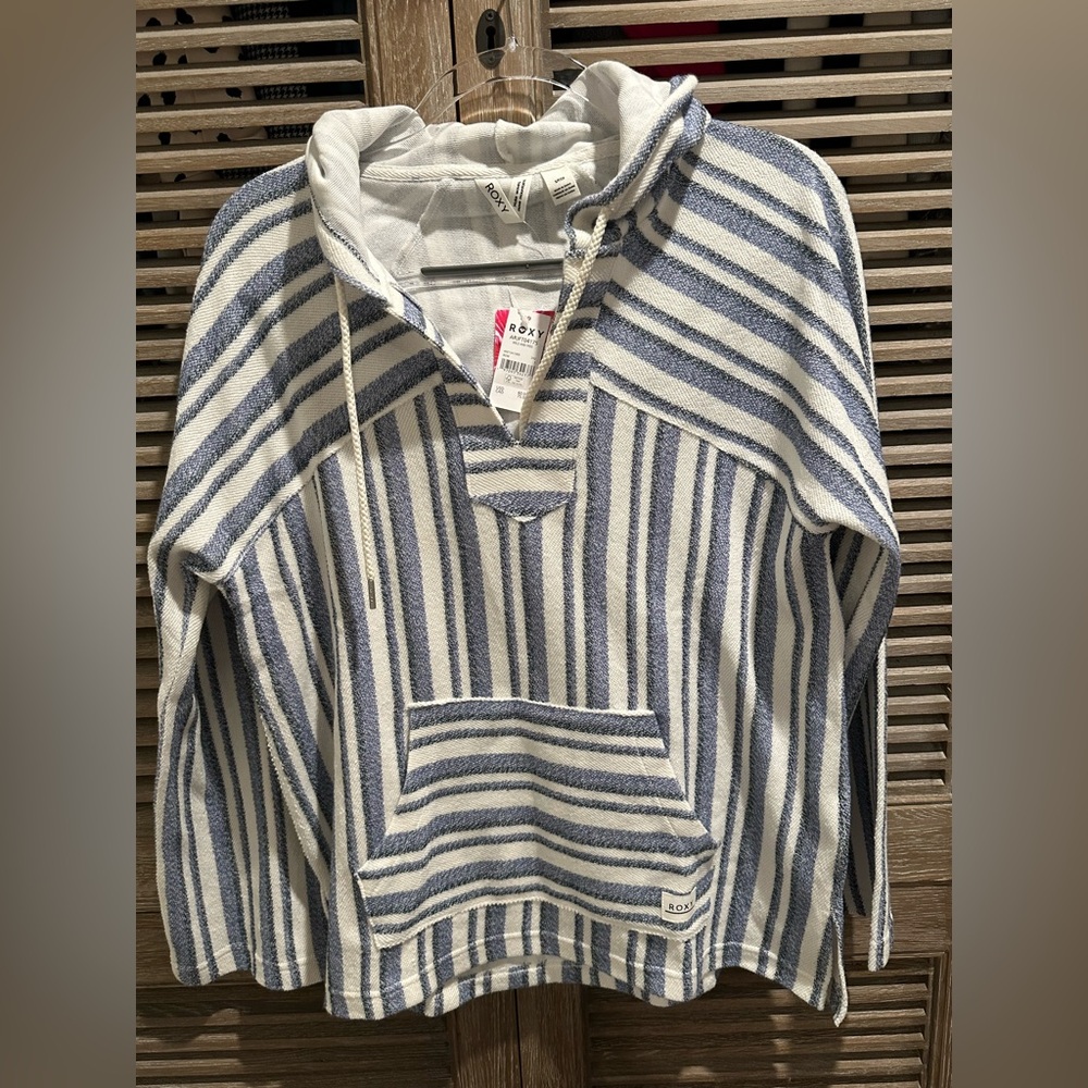 NWTs: Roxy wild and free pullover terry cloth sweatshirt